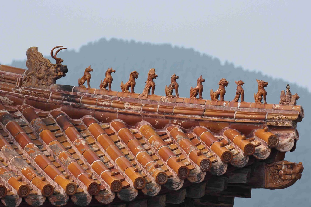 中国古建筑屋檐上的神兽名称及象征意义