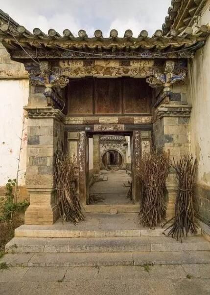 中式古建筑装饰门面贴物习俗  第3张