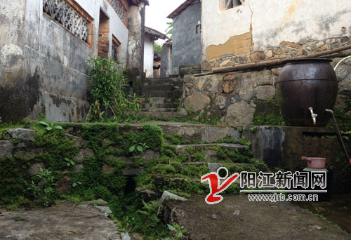 阳江大山深处的原始村落古建筑