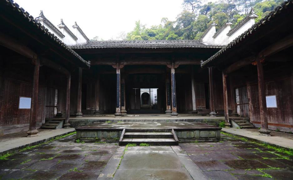 江西上饶著名古建筑旅游景点欣赏  第4张